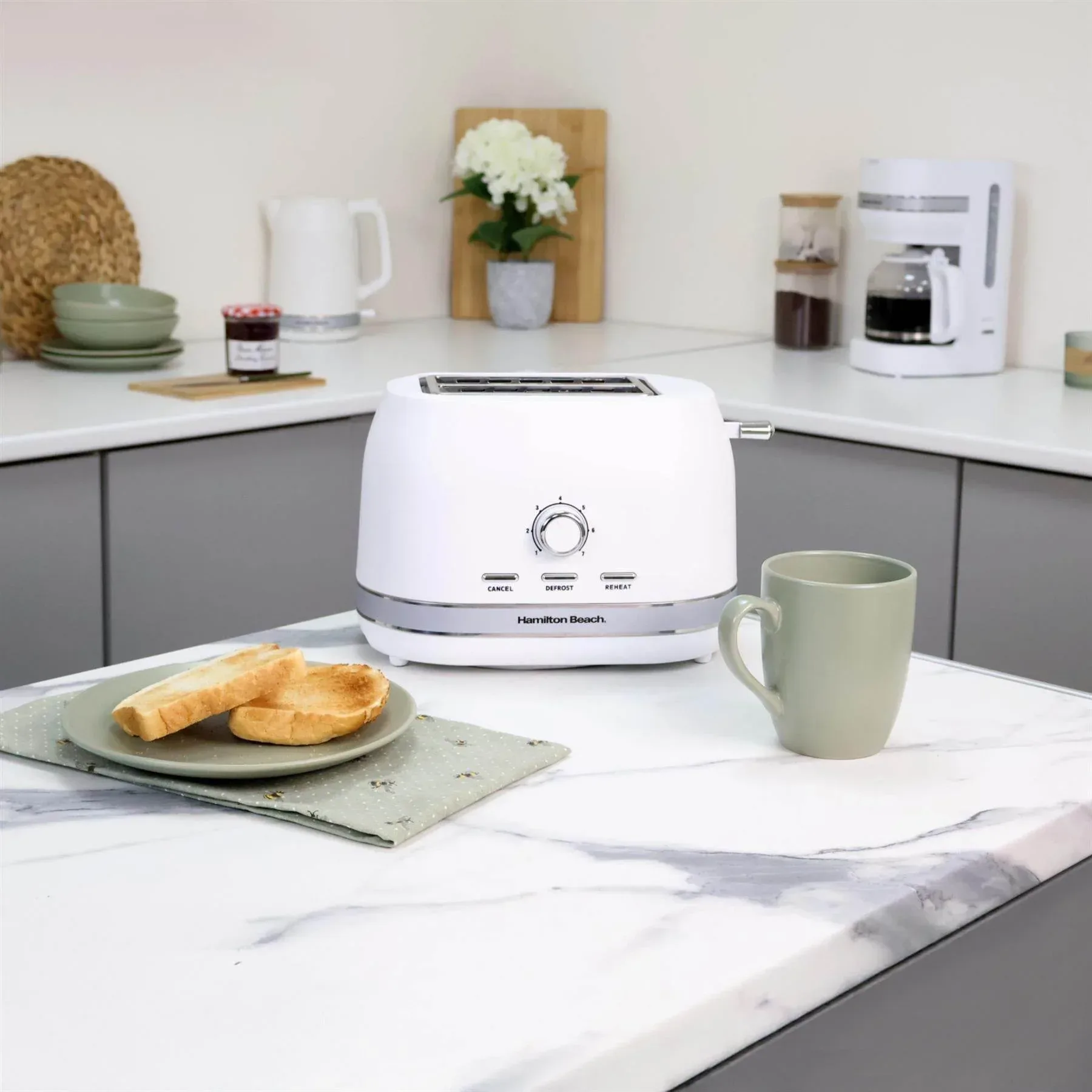 Hamilton Beach Ella 2 Slice Toaster - Matte White - Image 3