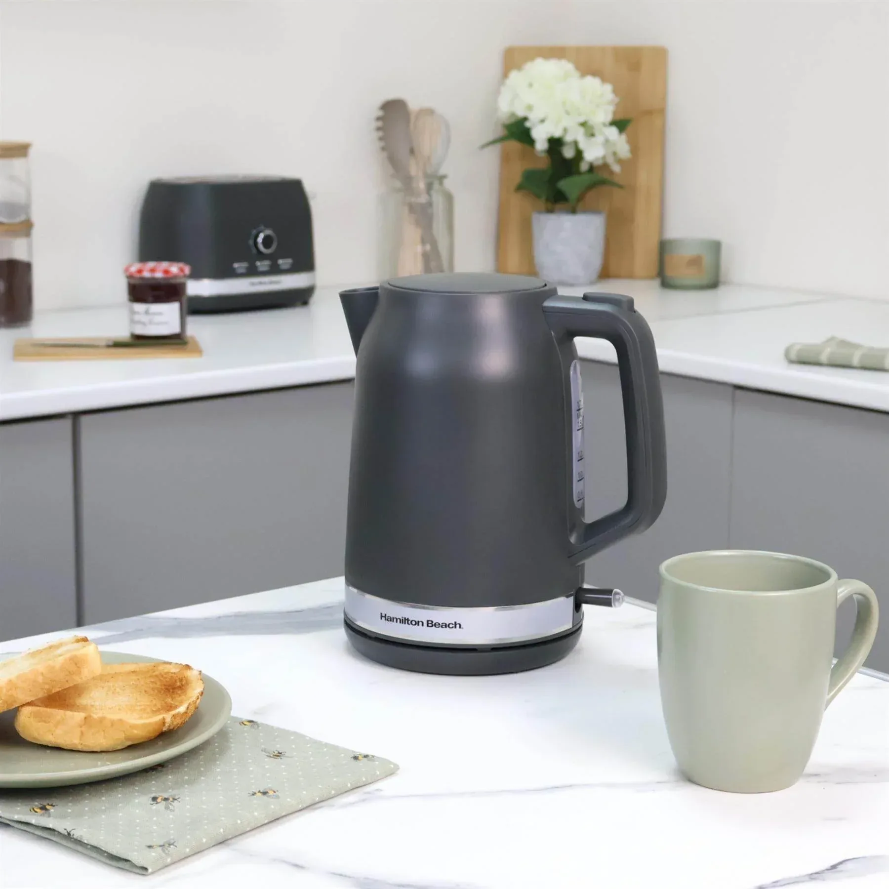 Hamilton Beach Ella Kettle & Toaster Set - Matte Charcoal - Image 3
