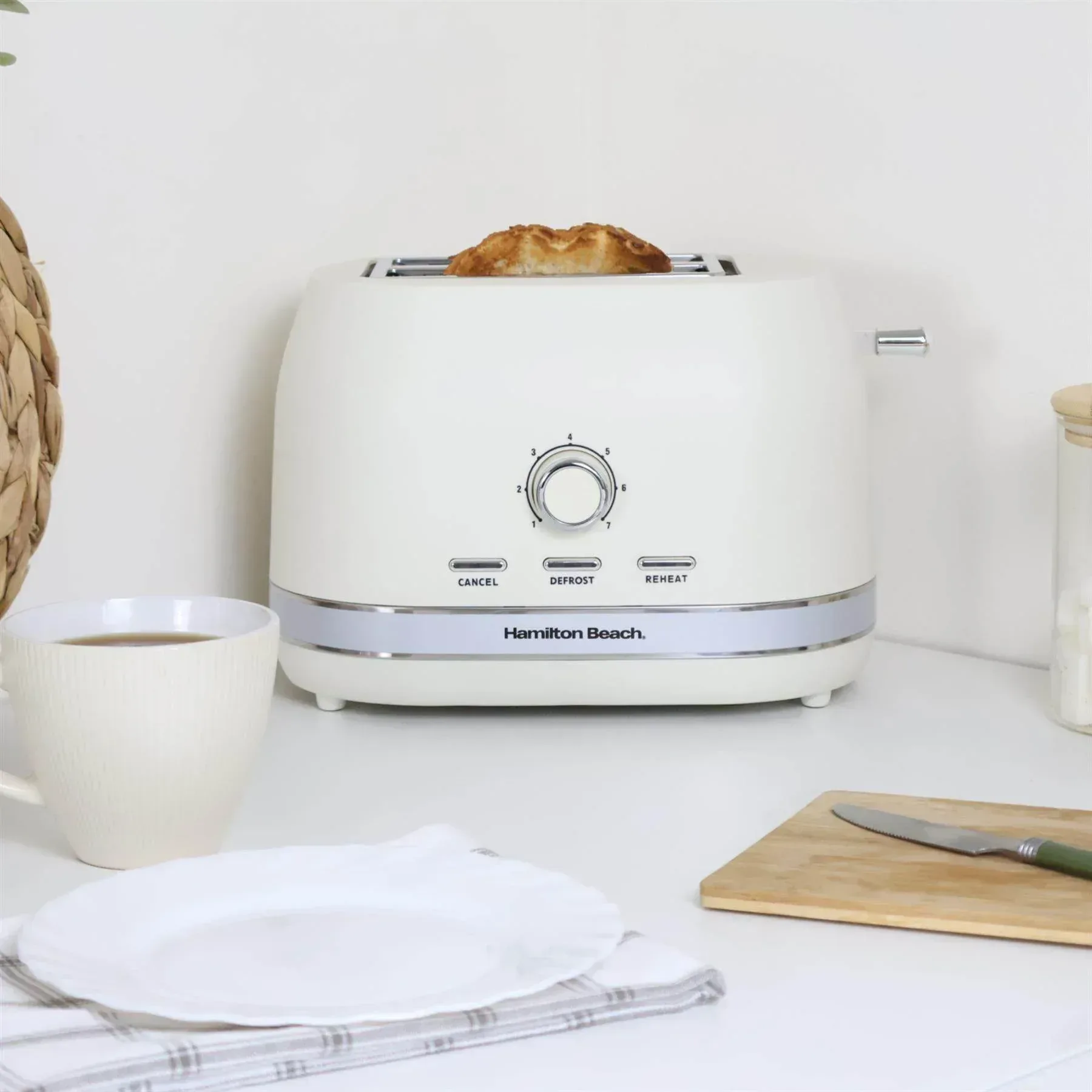 Hamilton Beach Ella Kettle & Toaster Set - Matte Latte - Image 4