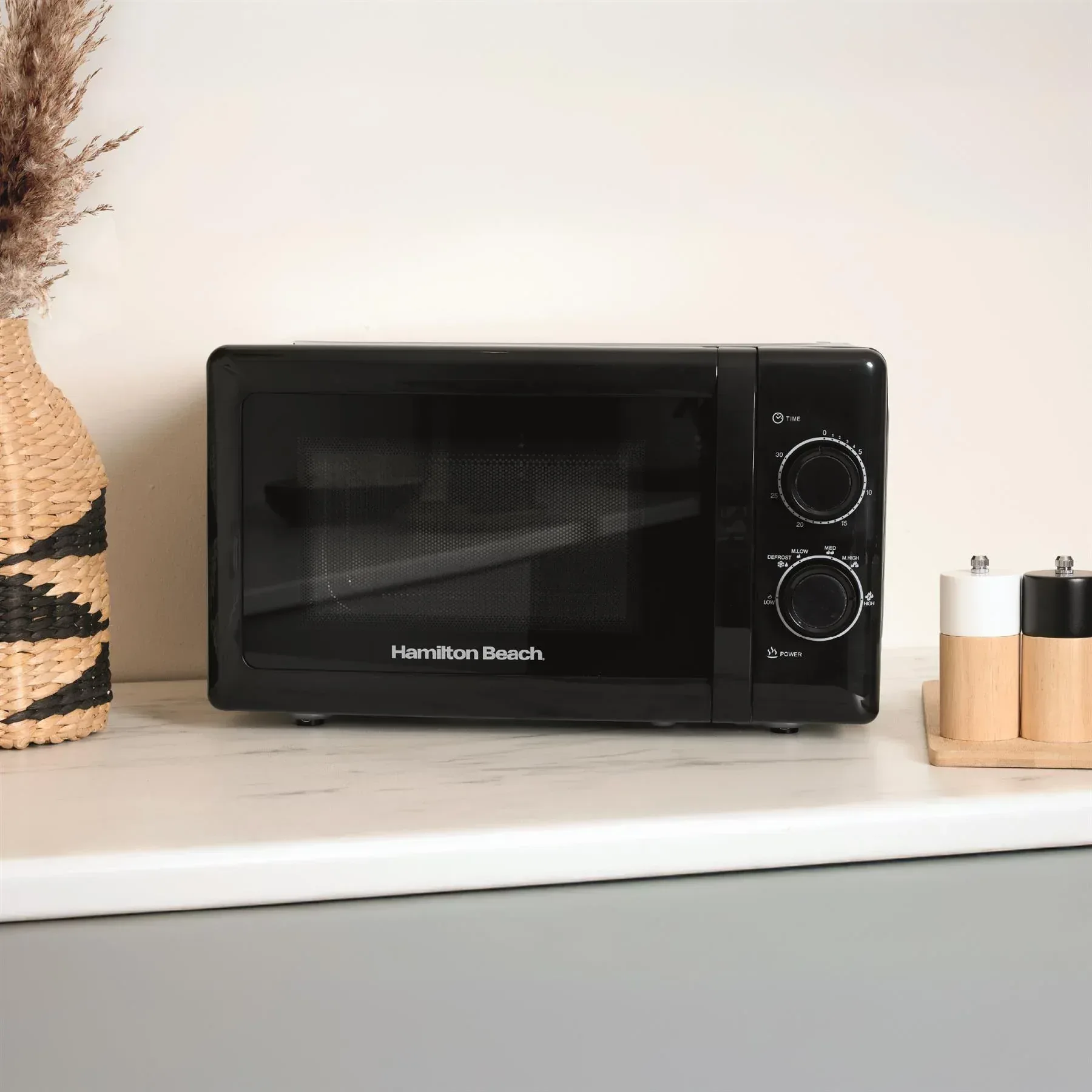 Hamilton Beach Ella Kettle, Toaster & 20L Stainless Steel Cavity Microwave Set - Black - Image 4