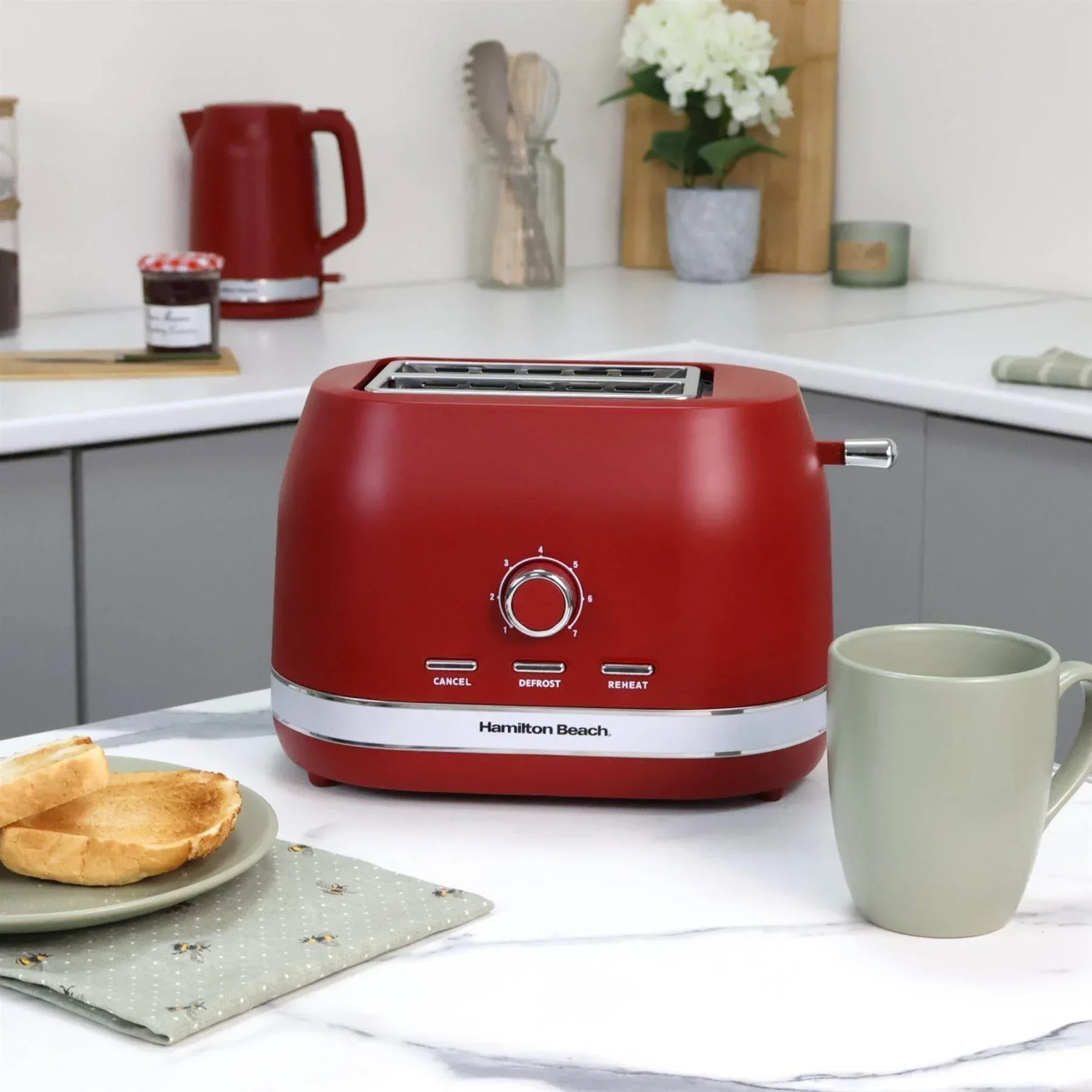 Hamilton Beach Ella Kettle & Toaster Set - Red - Image 3