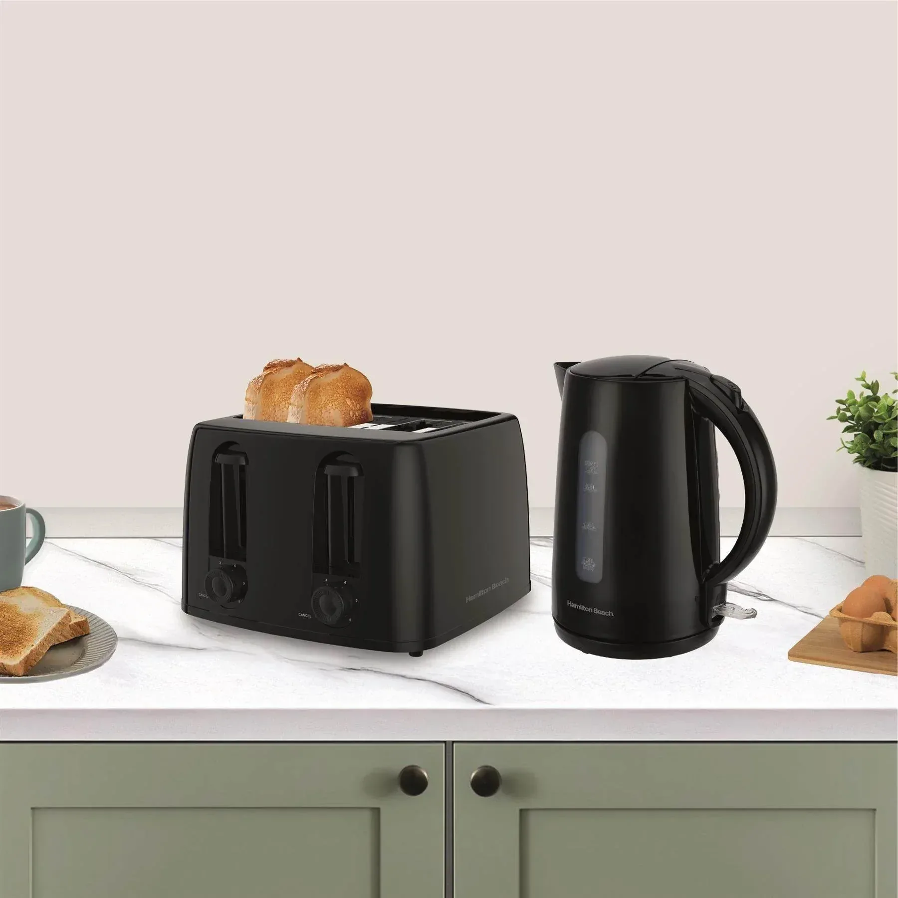 Hamilton Beach Essentials Rapid Boil Kettle & 4 Slice Toaster Set - Black - Image 10