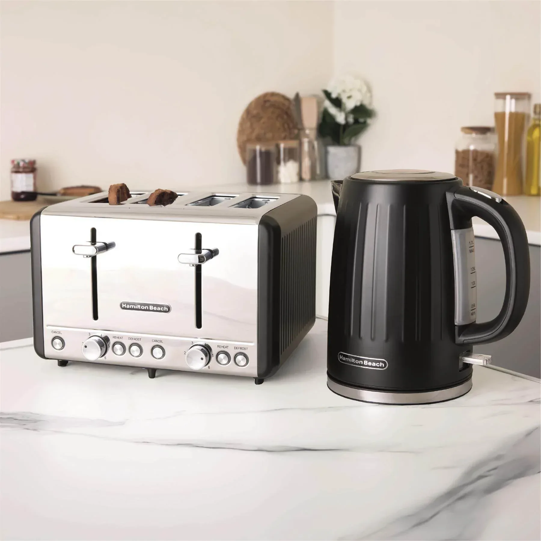 Hamilton Beach Harmony 1.7L Kettle - Espresso - Image 4