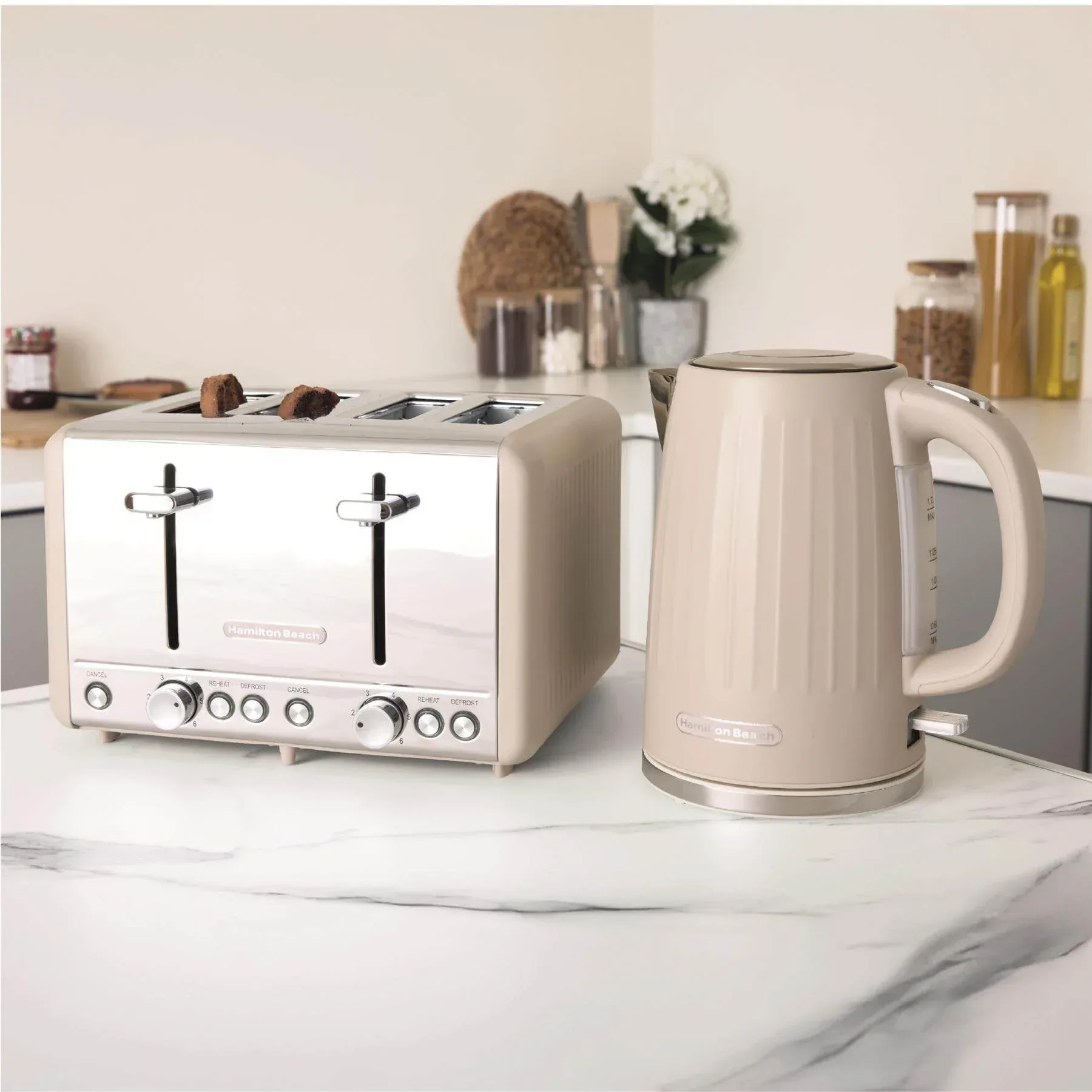 Hamilton Beach Harmony 4 Slice Toaster - Cappuccino - Image 4
