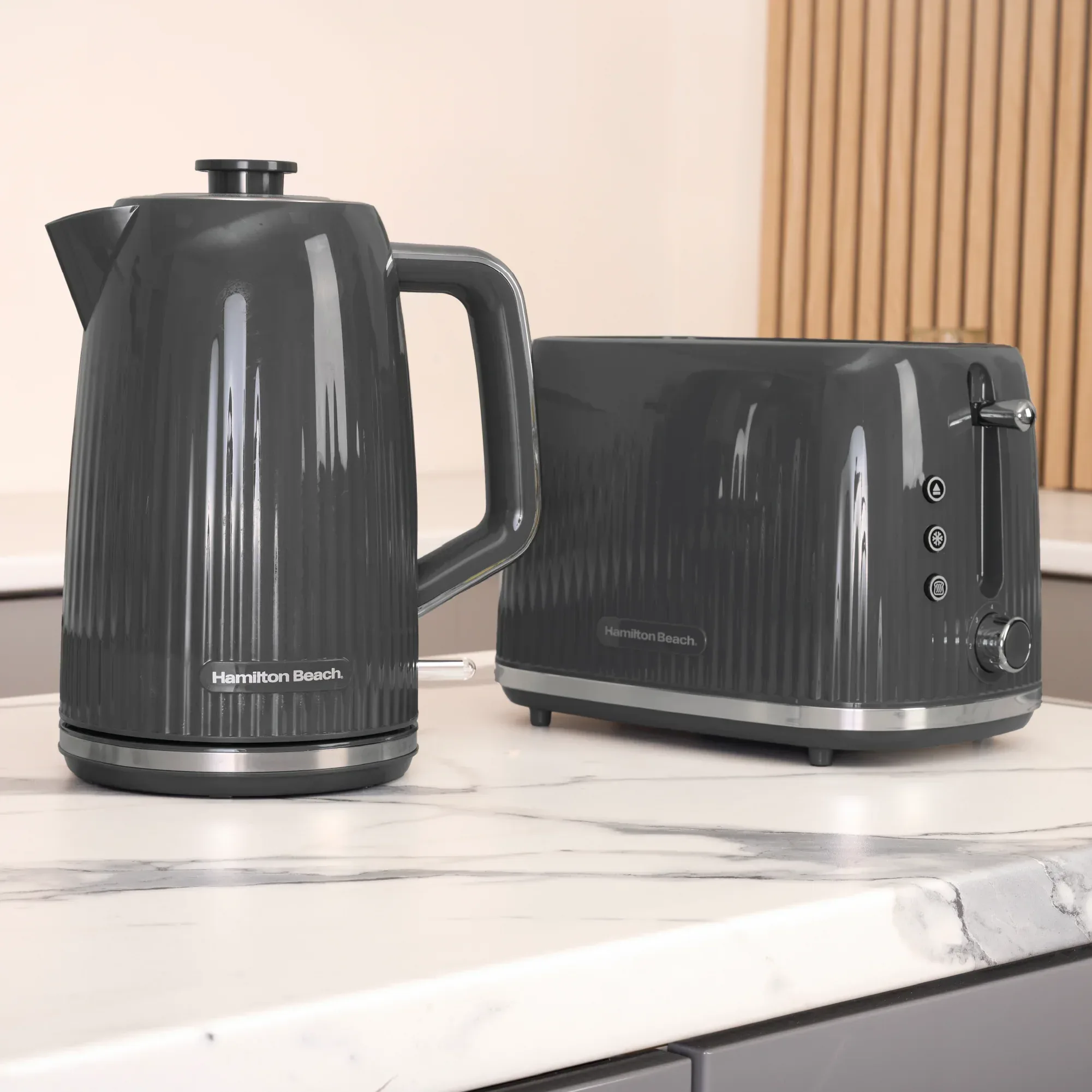 Hamilton Beach Miami 2 Slice Toaster Charcoal Grey - Image 3