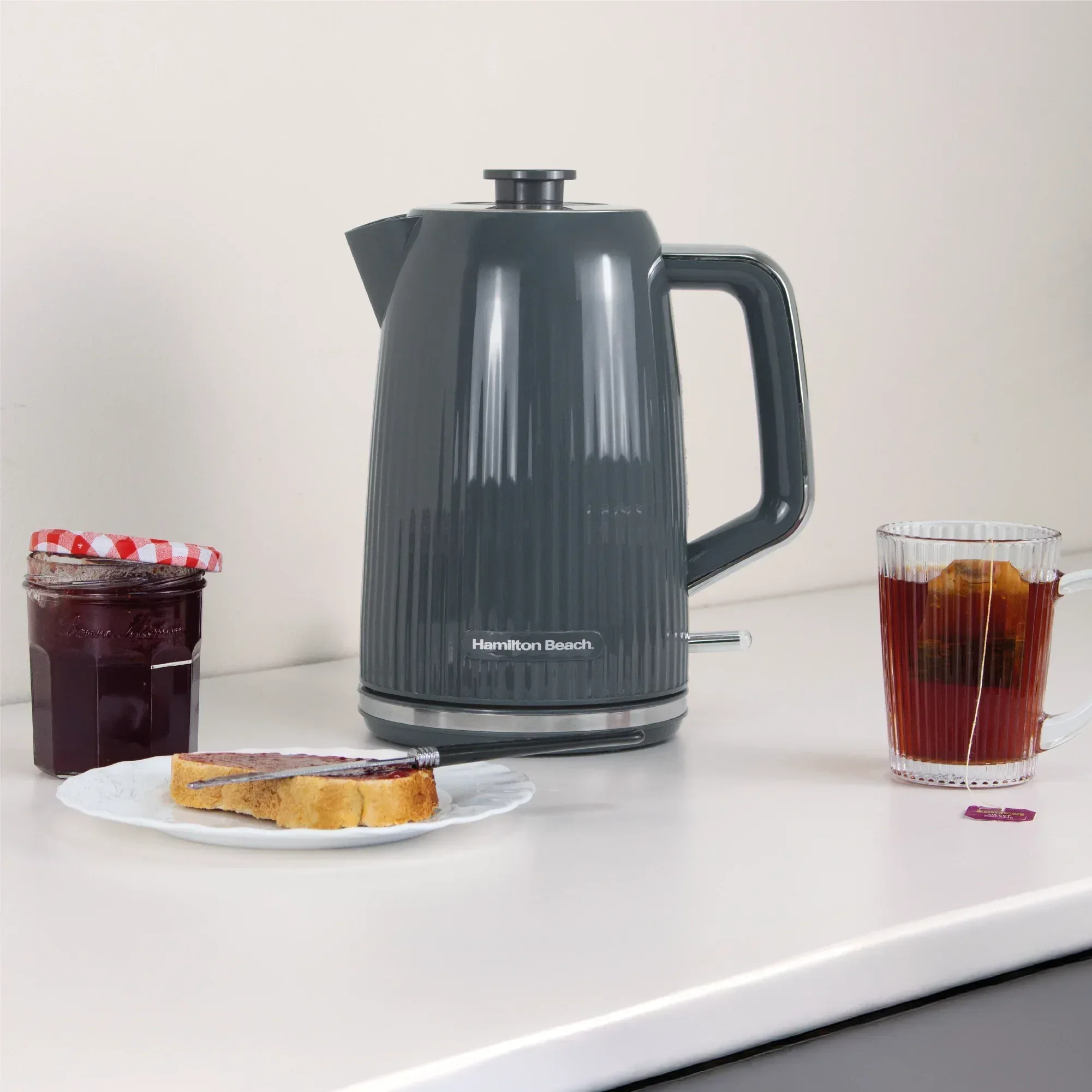 Hamilton Beach Miami Kettle & Toaster Set Charcoal Grey - Image 4