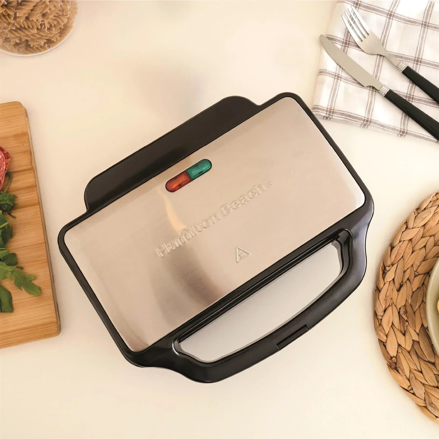Hamilton Beach Rise Kettle, Toaster, Sandwich Toaster & 1.8L Slow Cooker Set - Silver - Image 6