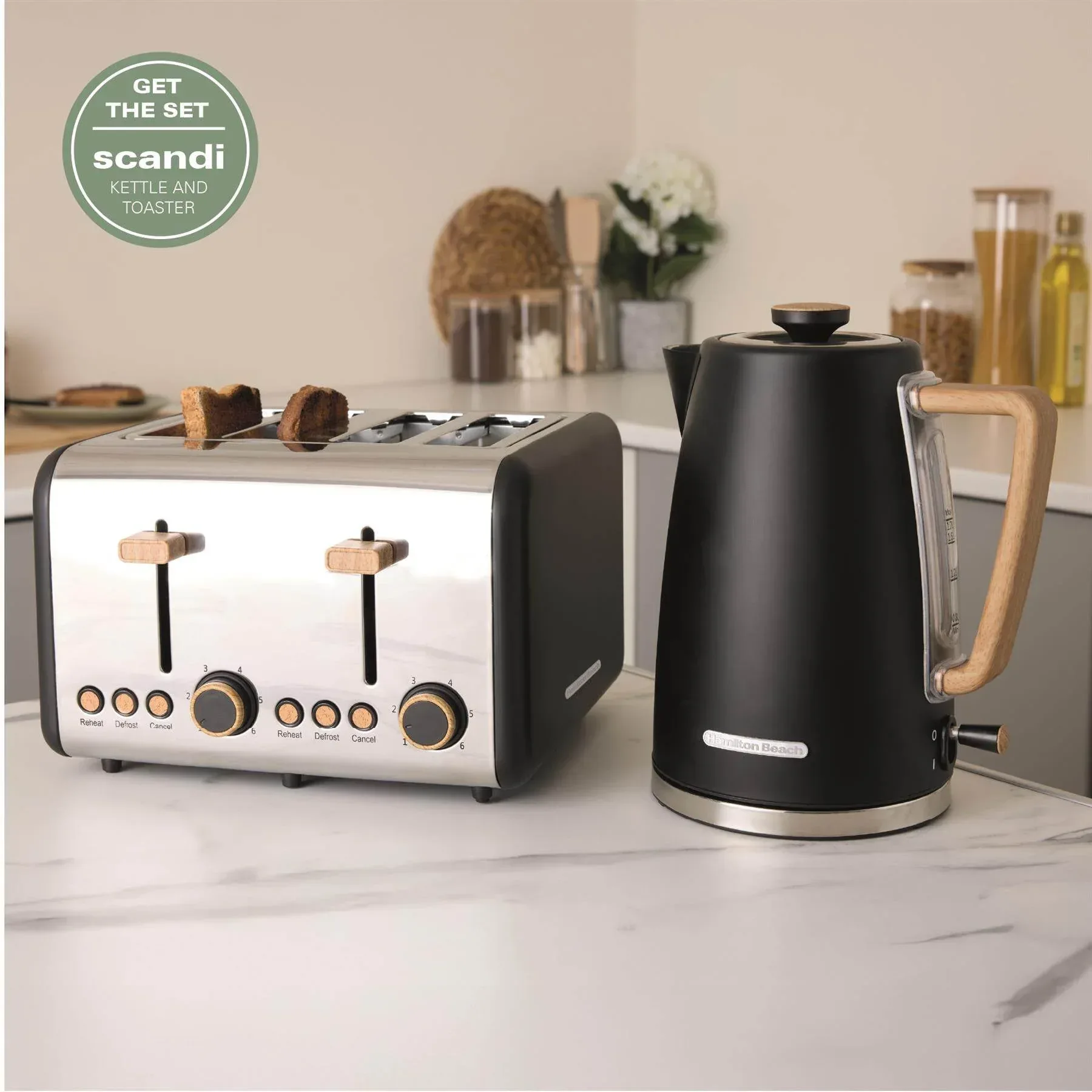 Hamilton Beach Scandi 4 Slice Toaster - Matte Black with Wood Effect - Image 11
