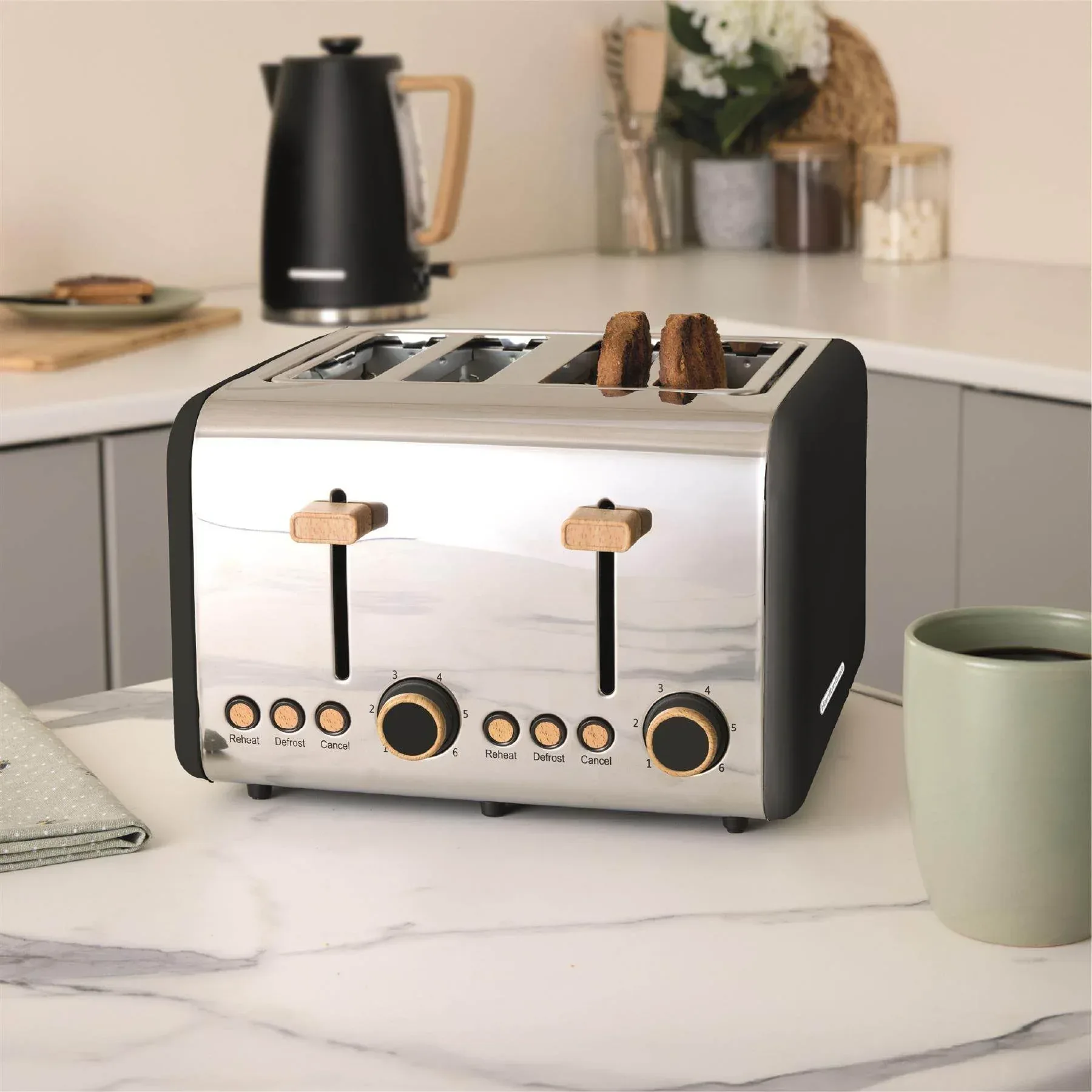 Hamilton Beach Scandi Classic Kettle & Toaster Set - Black - Image 5