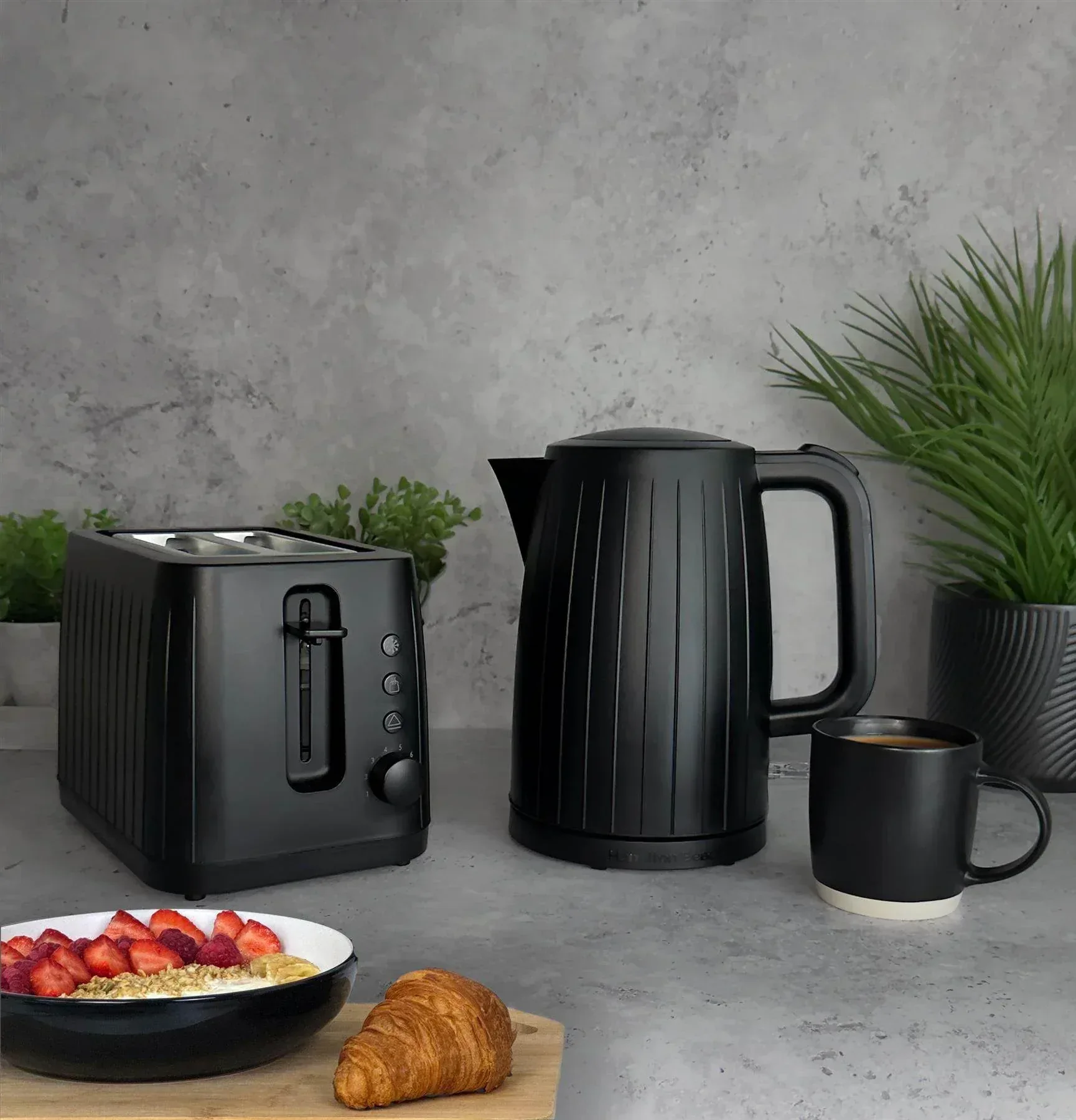 Hamilton Beach Stealth Kettle & Toaster Set - Black - Image 7
